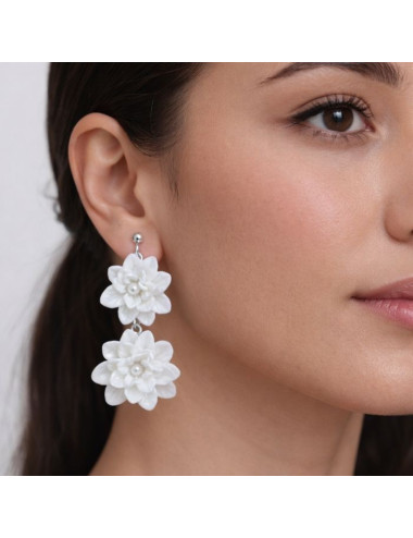 boucles d'oreilles mariée- grappe de fleurs