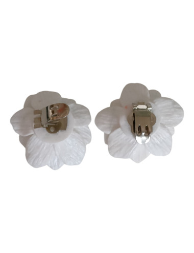 Clip fleur blanche – Robe de mariée